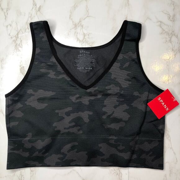 NWT Spanx Black Camo Lamn Activewear Athleisure Seamless Crop Top size L - Picture 1 of 7